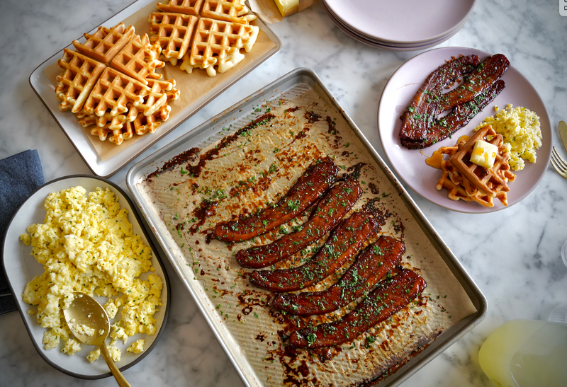 Zero Mess Maple & Black Pepper Bacon (aka the best bacon ever)